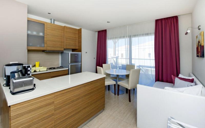 Mythos Beach Resort อาฟานโท ภายนอก รูปภาพ